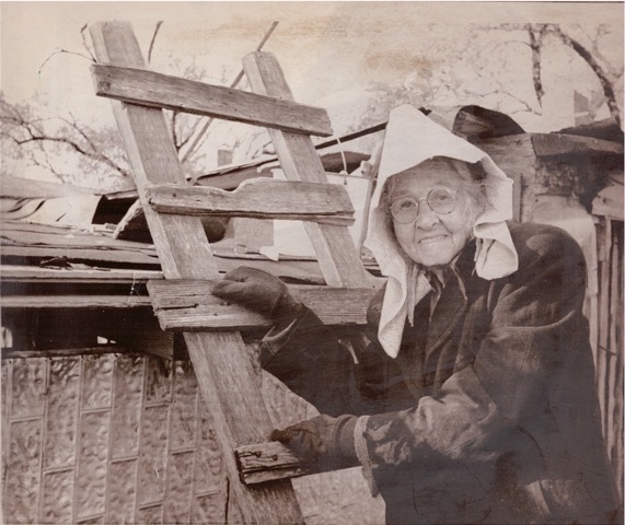 grandma-climbing-roof