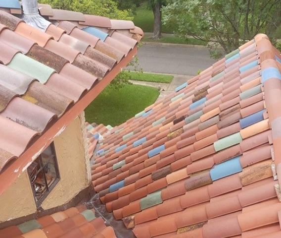 Roofers In Action