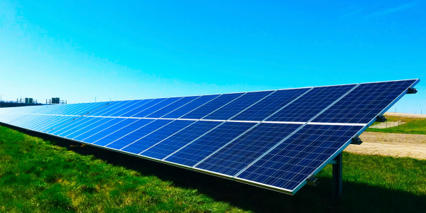 Paneles solares y techos: La visión de Mr. Roofing