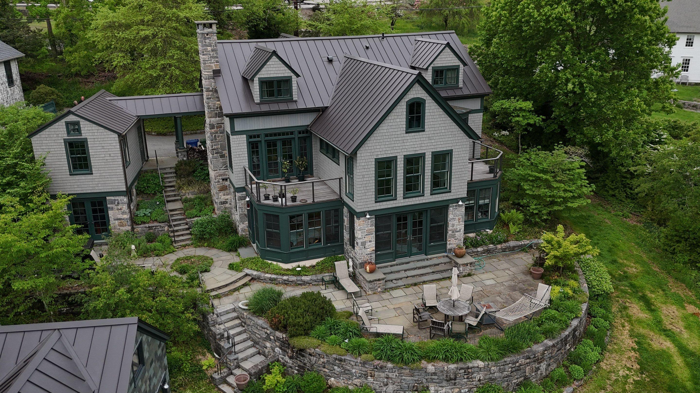 Connecticut Roofing Solutions of West Hartford, Connecticut